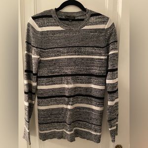 Banana Republic size large black and white sweater